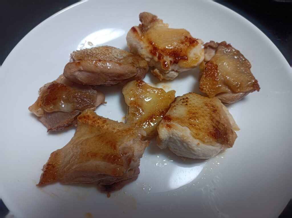 三和食鶏グループさんで購入した親鳥を焼いた画像